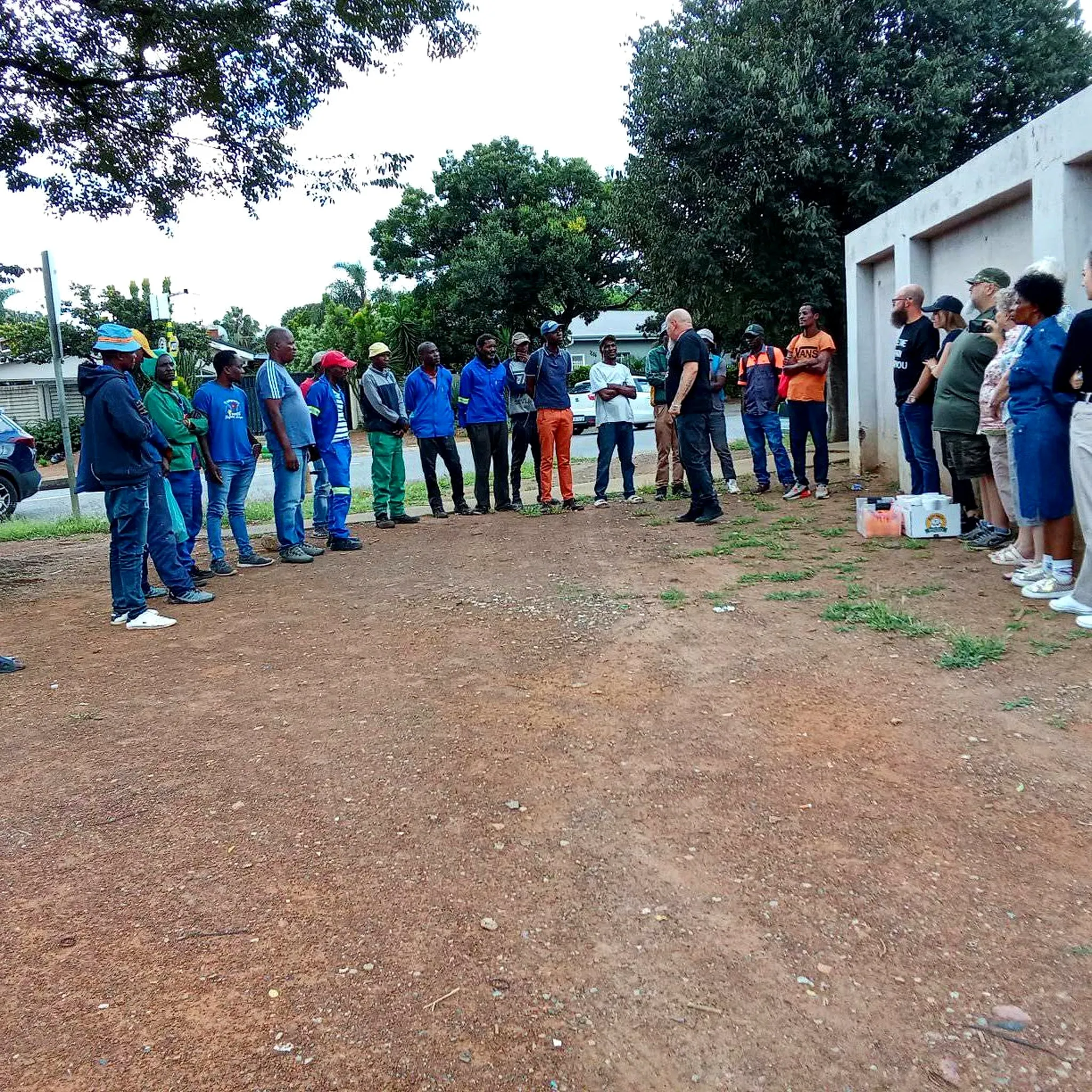 Community gathering during Heart Creations outreach in Die Moot